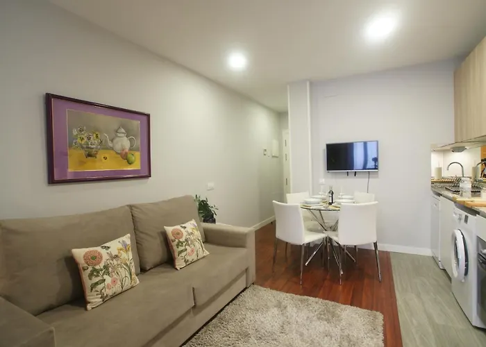Apartamento Al Lado De Gran Via - Pink